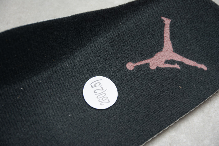 Air Jordan 11 Low Black Red AV2187-160