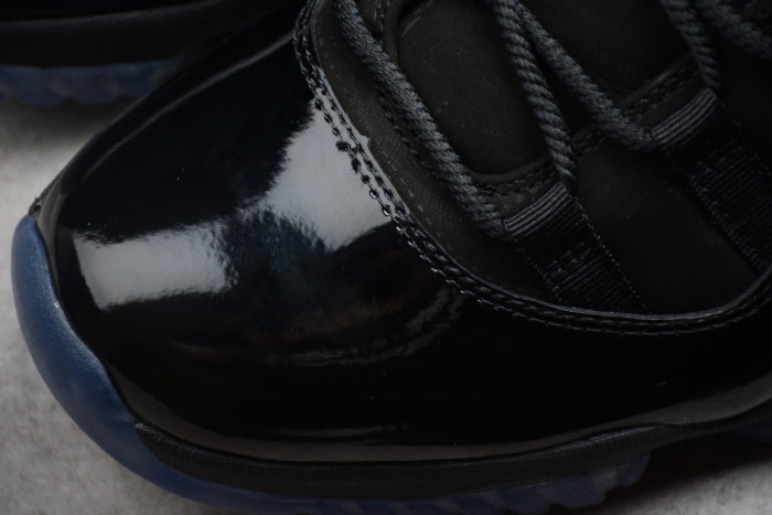 Air Jordan 11 “Cap and Gown” AJ11 378037-005
