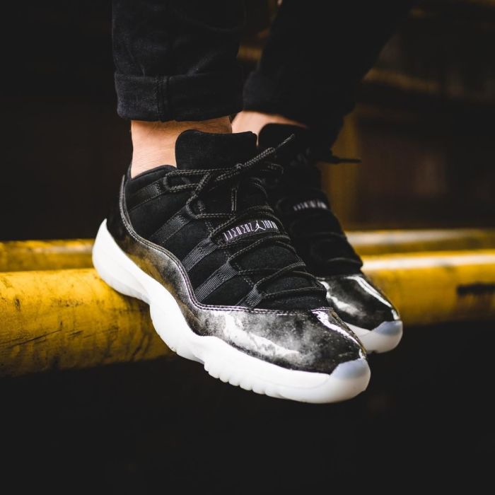 Air Jordan 11 Low “Barons” 528895-010