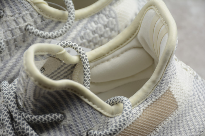 Yeezy 350 V2 “Lundmark”  FU9161