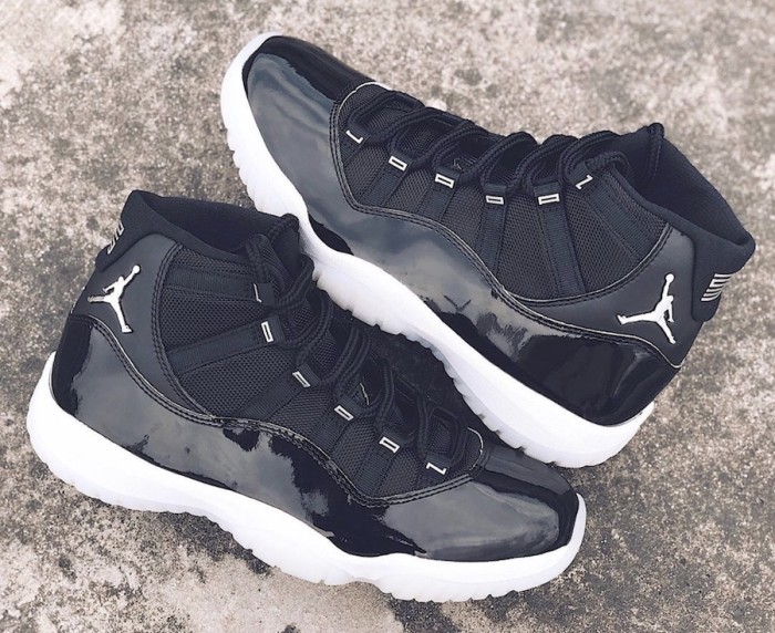 AIR JORDAN 11 “ 25th Anniversary” Black White CT8012-011