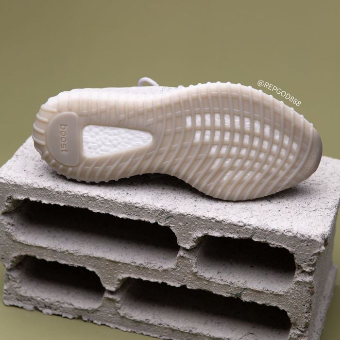 Yeezy Boost 350 V2 “Tail Light” 4.0 FX9017