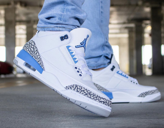 Air Jordan 3 “UNC” CT8532-104