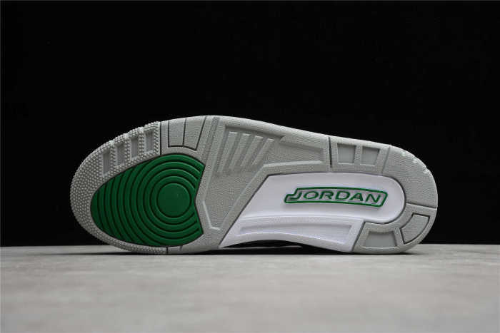 Air Jordan 3 ’Pine Green’  CT8532-030