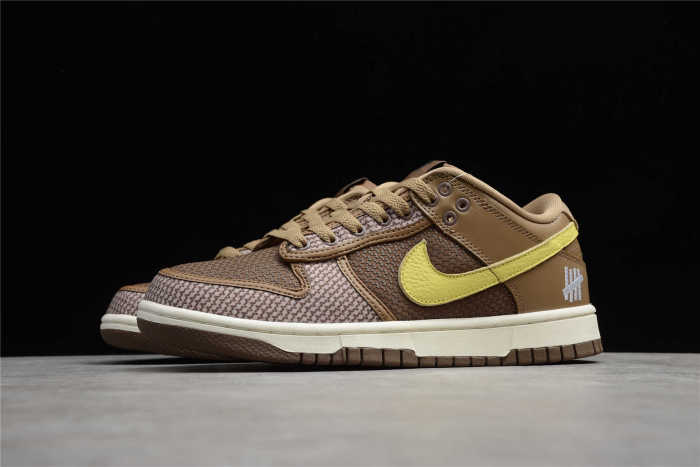Undefeated x NK Dunk Low SP  Inside Out  DH3061-200