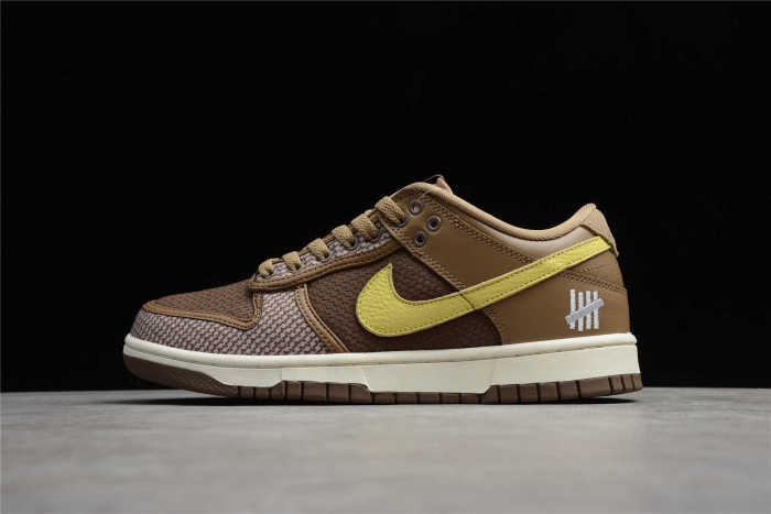 Undefeated x NK Dunk Low SP  Inside Out  DH3061-200