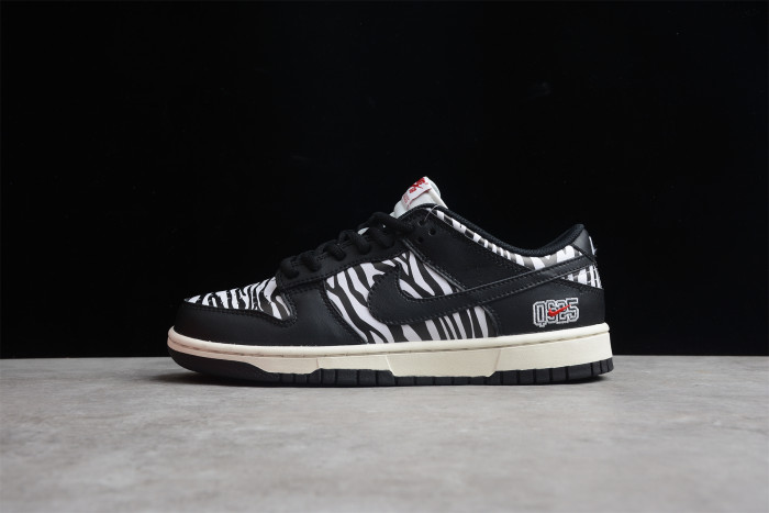 Quartersnacks x NK SB Dunk “Zebra” DM3510-001