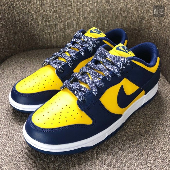 SB Dunk Low “Michigan” DD1391-700