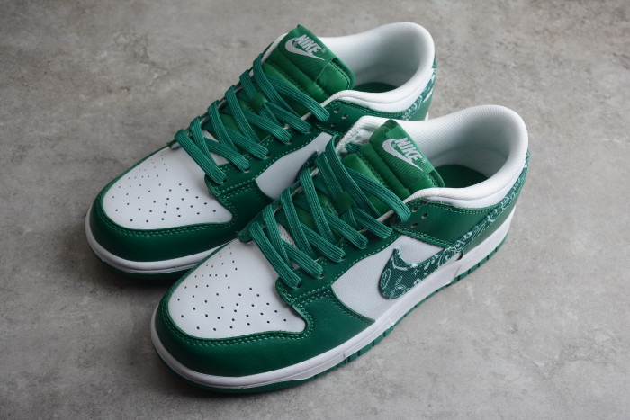 SB Dunk Low Pro Green Paisley DH4401-102