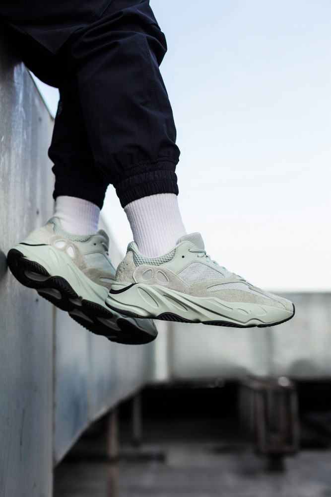 Yeezy Boost 700 Salt  EG7487