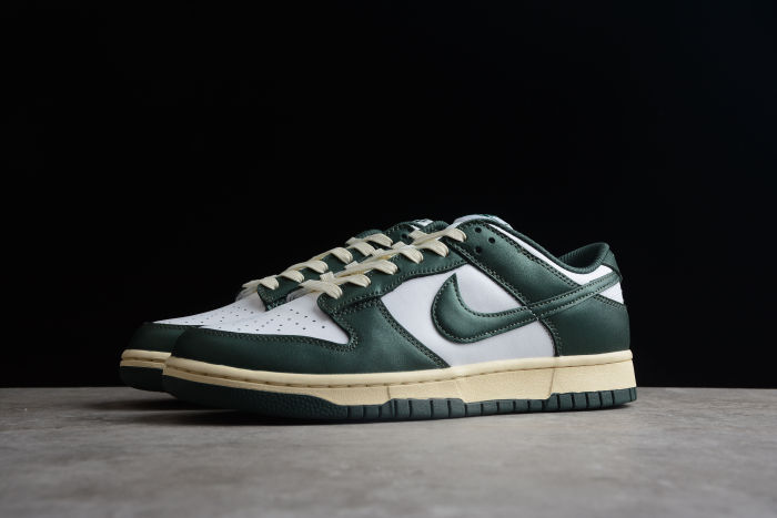 Nk SB Dunk Low White Green DQ8580-100