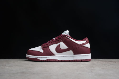 NK SB Dunk Low  Bordeaux   DD1503-108