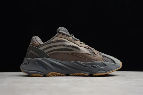 Yeezy Boost 700 V2“Geode” Brown EG6860
