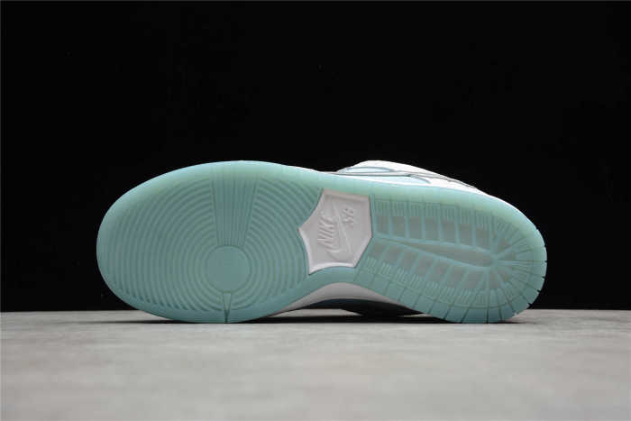 FTC x NK SB Dunk Low DH7687-400