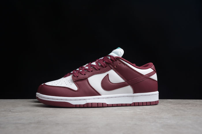 NK SB Dunk Low  Bordeaux   DD1503-108