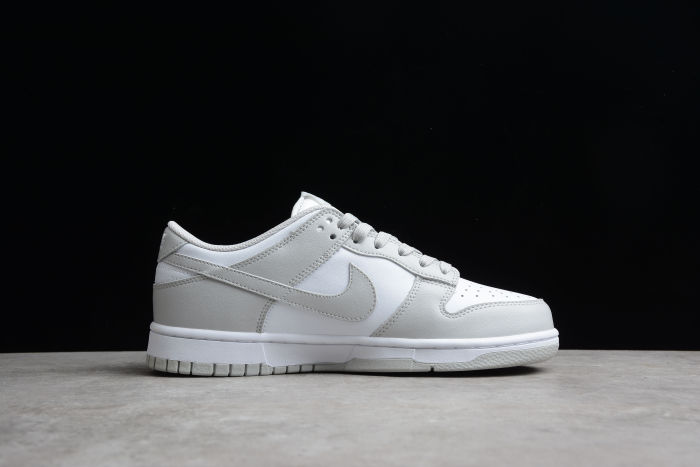 NK Dunk Low “Grey Fog” DD1391-103