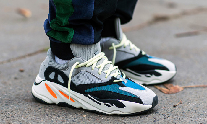 Kanye West x Yeezy Runner Boost 700 Black Green B75571