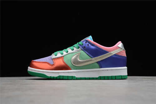 SB Dunk Low SE Sunset Pulse Silver DN0855-600