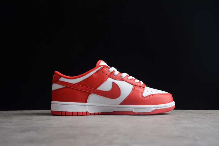 SB Dunk Low  Team Red  Red White DD1391-601