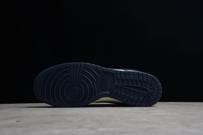 SB Dunk Low “Vintage Navy” DD1503-115