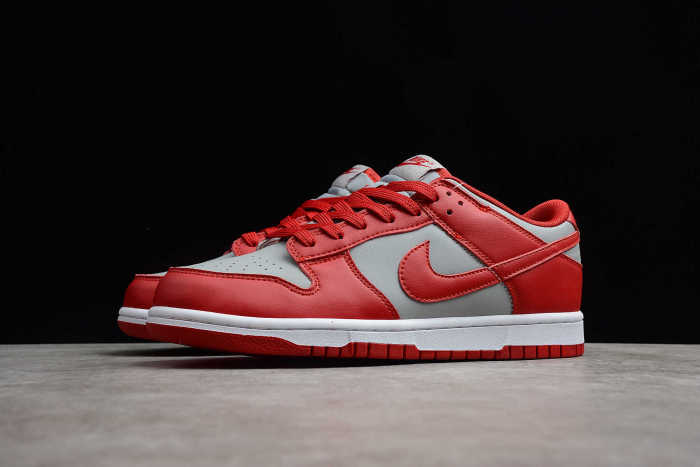 SB Dunk Low Retro Medium Grey Varsity Red “UNLV” DD1391-002