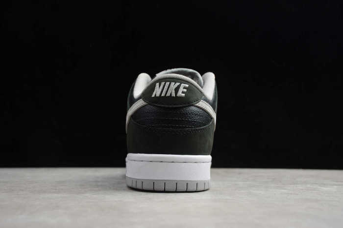 SB Dunk Low J-Pack “Shadow” BQ6817-007
