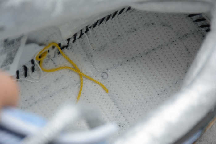 SB DUNK x Sean Cliver Light Blue White Gold DC9936-100