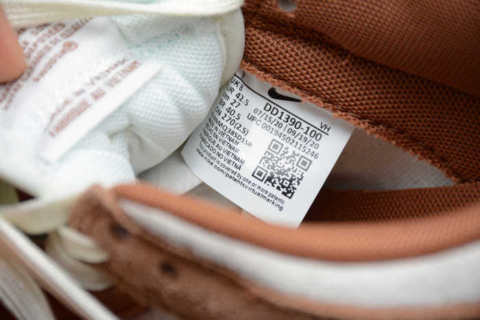 SB Dunk Low PRM“Medium Curry” Brown White DD1390-100