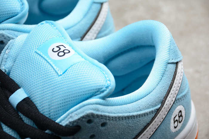SB Dunk Low WE CLUB Blue White BQ6817-401