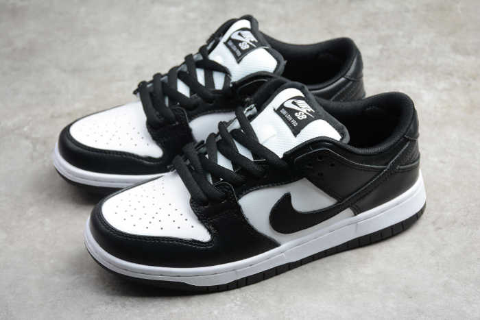 SB Dunk Black White CN8607-003