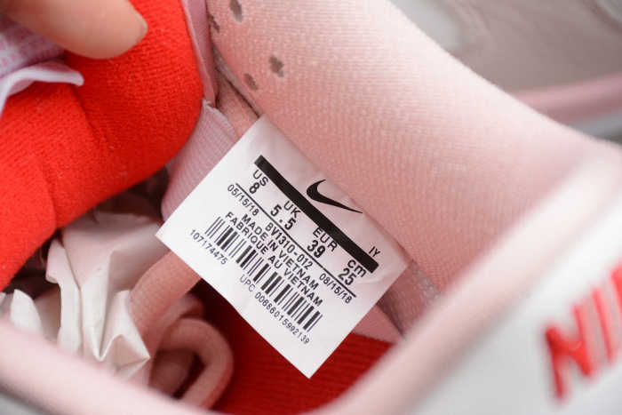 SB Dunk  Low Top Elite Pink White BV1310-012