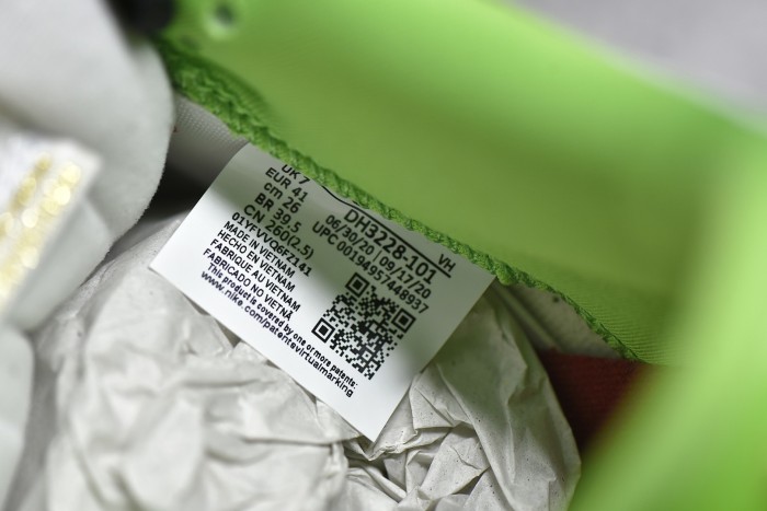 Supreme x SB Dunk Low “Mean Green” DH3228-101