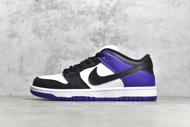 SB Dunk Low “Court Purple” BQ6817-500