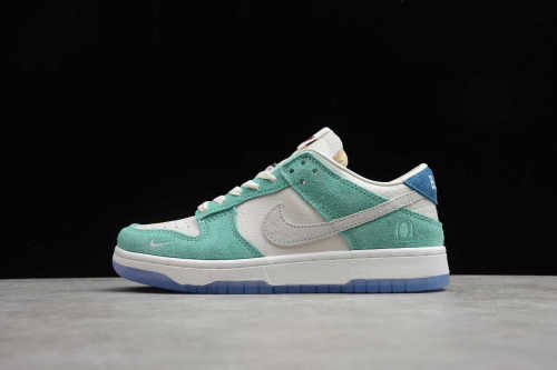 Kasina x Dunk Low CZ6540-101