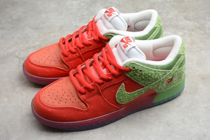 SB Dunk Low “Strawberry Cough” University Red Spinach Green-Magic Ember CW7903-601