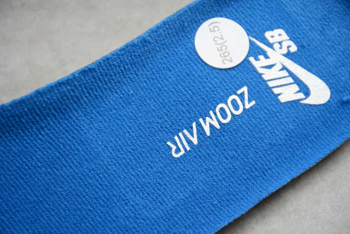 SB Dunk Low White Blue University Red BQ6817-400