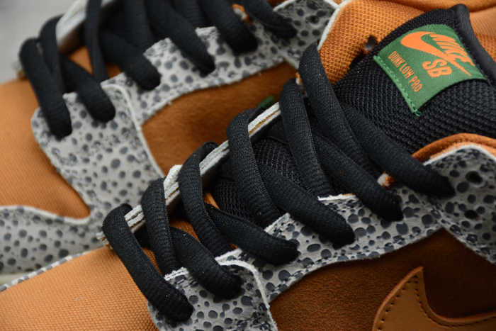 SB Dunk Low Pro ISO Burnt Sienna CD2563-002