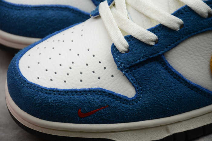 Kasina x SB Dunk “80s BUS” Blue White CZ6501-100