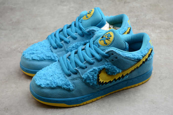 Grateful Dead x SB Dunk Low Pro QS “Blue Bear” CJ5378-400