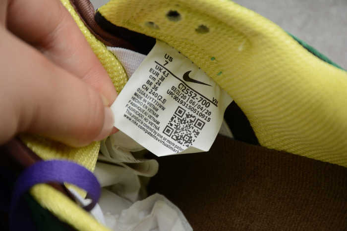 SB Dunk Low Pro QS Bright Melon Gym Green Purple CT2552-700