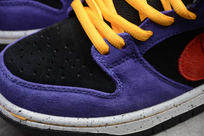 SB Dunk Low “ACG Terra” Purple Black Red BQ6817-008