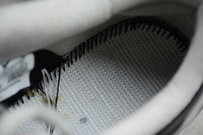 SB Dunk Low J-Pack “Shadow” BQ6817-007