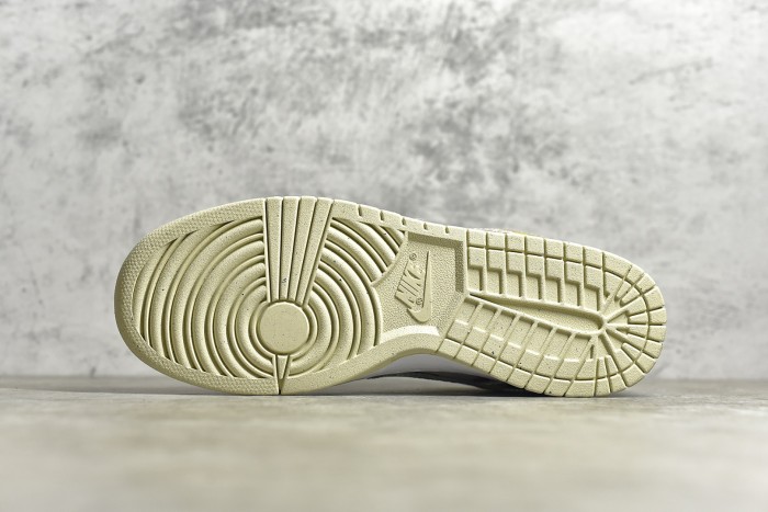 SB Dunk Low SP “City Market” DA6125-900