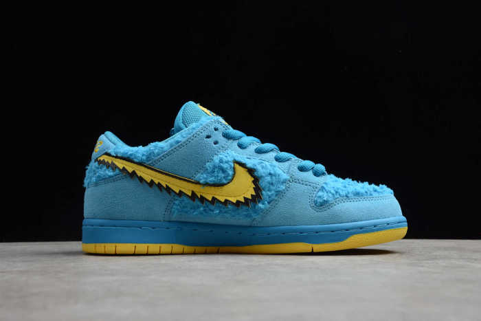 Grateful Dead x SB Dunk Low Pro QS “Blue Bear” CJ5378-400
