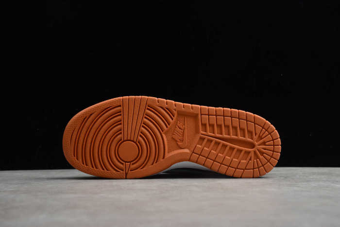 SB Dunk Ceramic Black Orange BQ6817-400