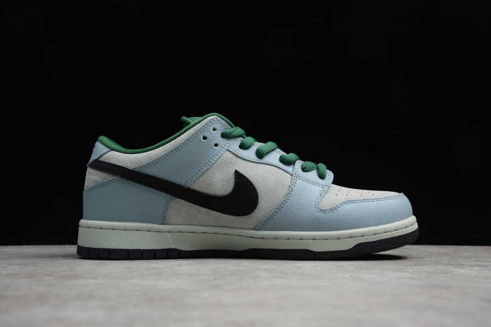 SB Dunk Low IW Dove Grey Black-Gorge Green 313170-021