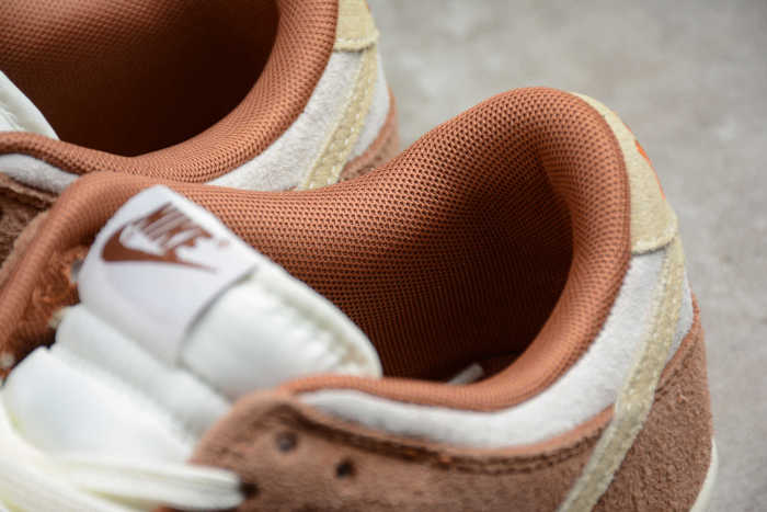 SB Dunk Low PRM“Medium Curry” Brown White DD1390-100