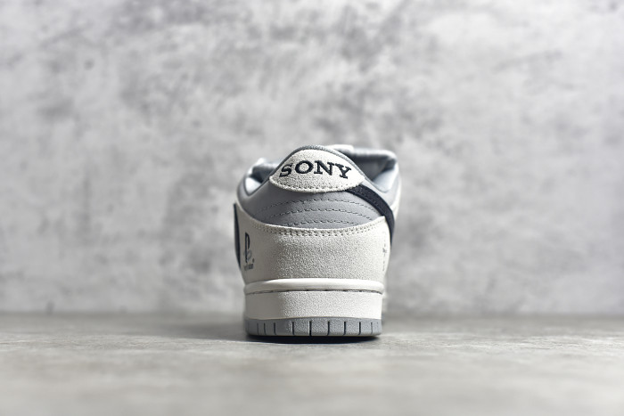 SB Dunk Low “Laser Blue” Grey Black BQ6817-101