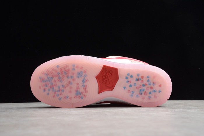 StrangeLove x SB Dunk Low “Valentine's Day” CT2552-800