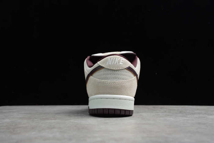 SB Dunk Low Pro Desert Sand Mahogany BQ6817-004